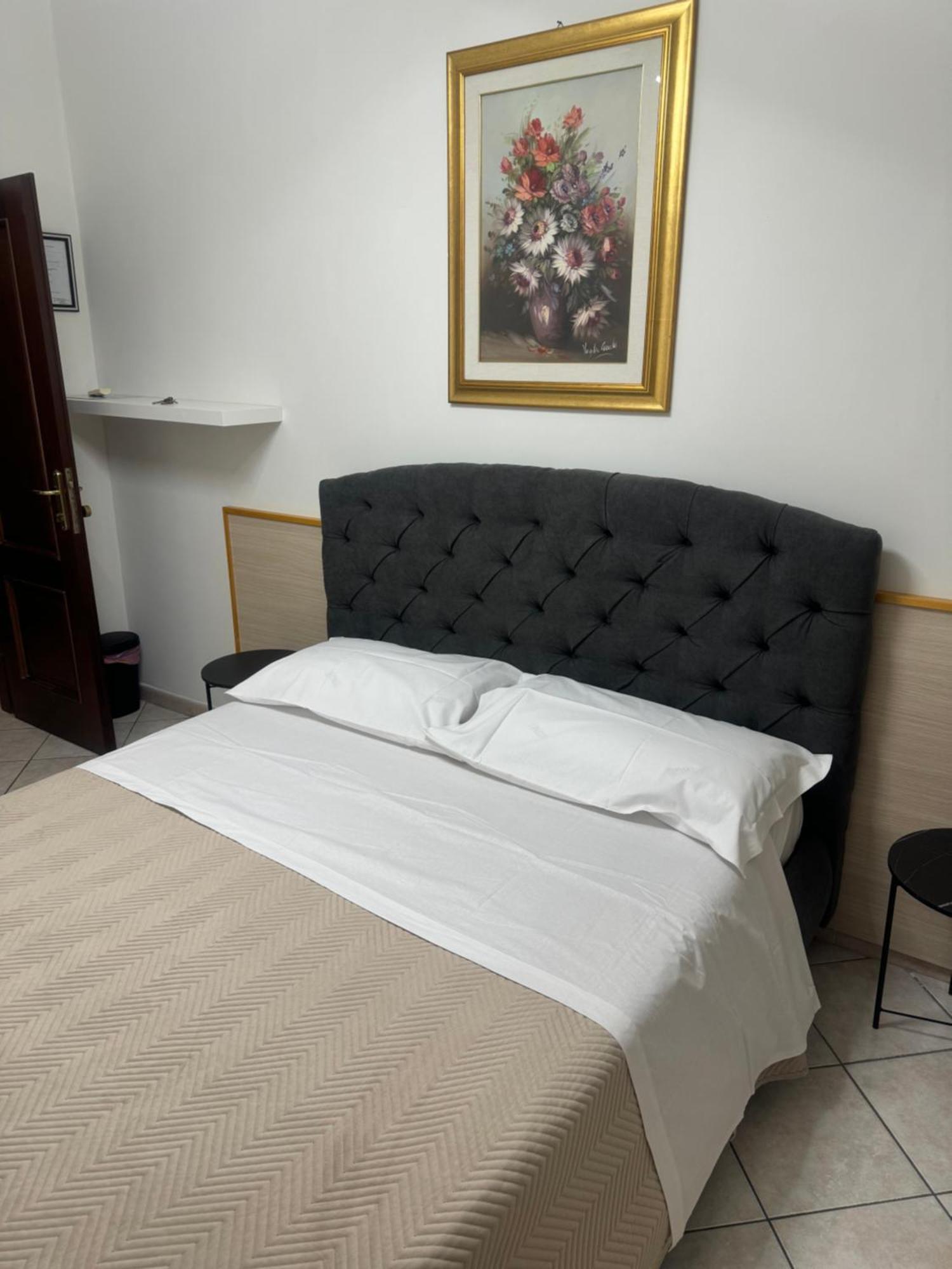 Appartamento Larisarooms โรม ภายนอก รูปภาพ
