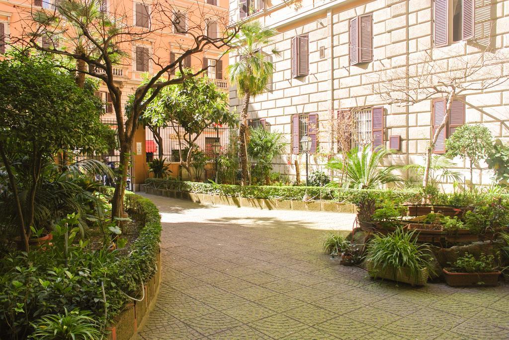 Appartamento Larisarooms โรม ภายนอก รูปภาพ